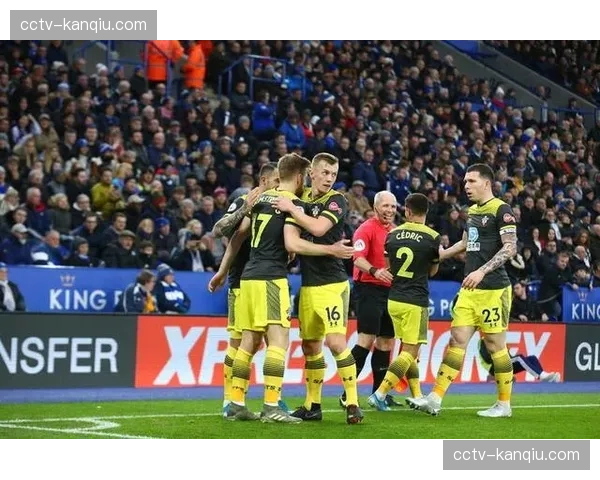 朗斯2-0雷恩，主场取胜后稳固积分榜前四位置